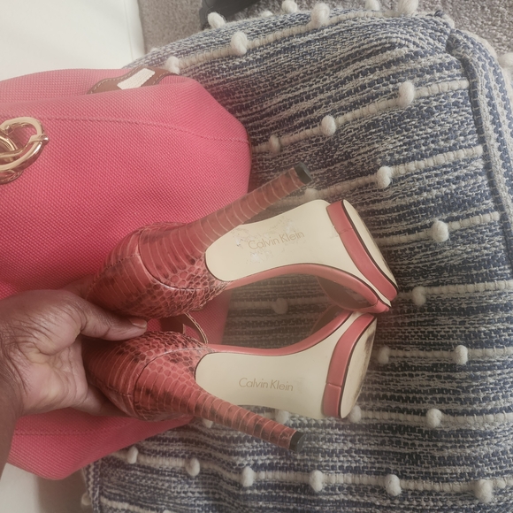 Pink Shoes - Picture 2 of 3